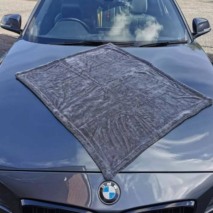 Absorbency, Texture, and Durability: Choosing Between Synthetic Chamois and 1400 GSM Drying Microfiber Towels