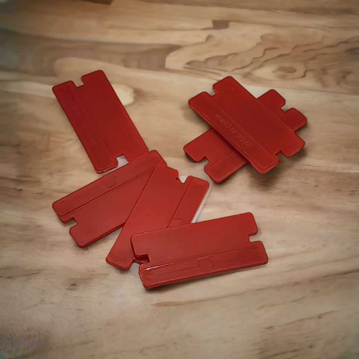 Auto Detailing Essentials: Plastic Razor Blades vs. Steel Razor Blades ...